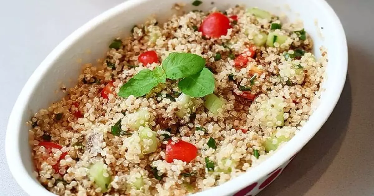 Salada de Quinoa com Legumes